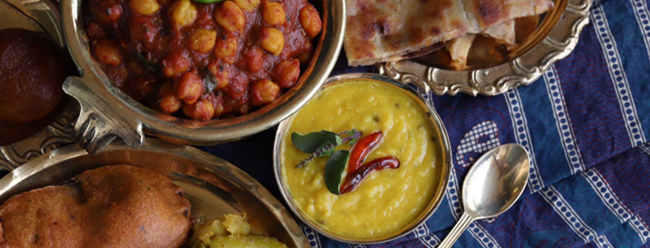 Apply for one of four scholarships available for the online course in gastronomy tourism