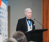 Profesor Larry Dwyer